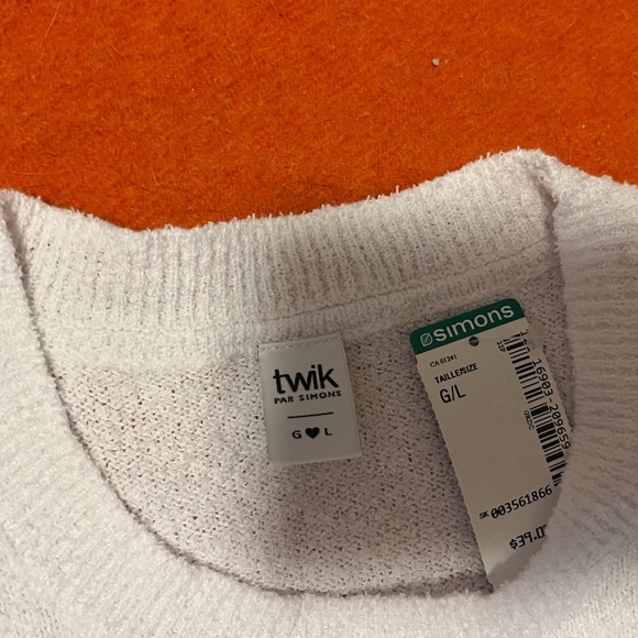 White soft terry sweater tank NWT - Picture 6 of 8